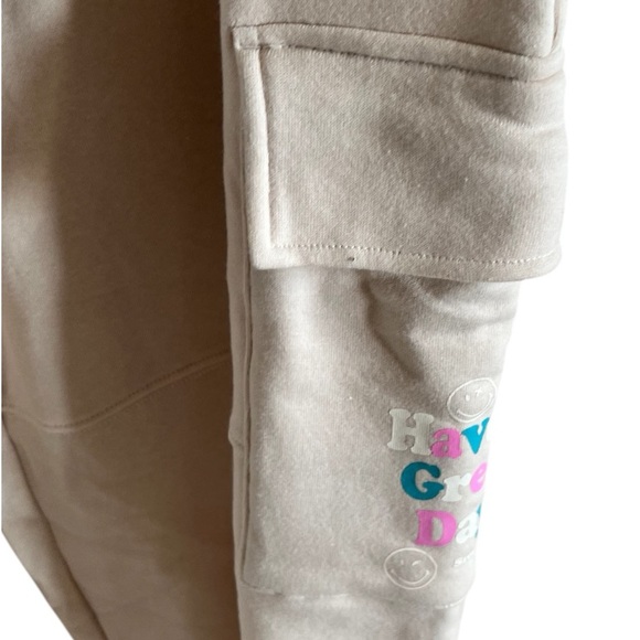 Smiley World Women's Great Day SmileyWorld Graphic Sweatshirt & Jogger Set 2X - Picture 12 of 12